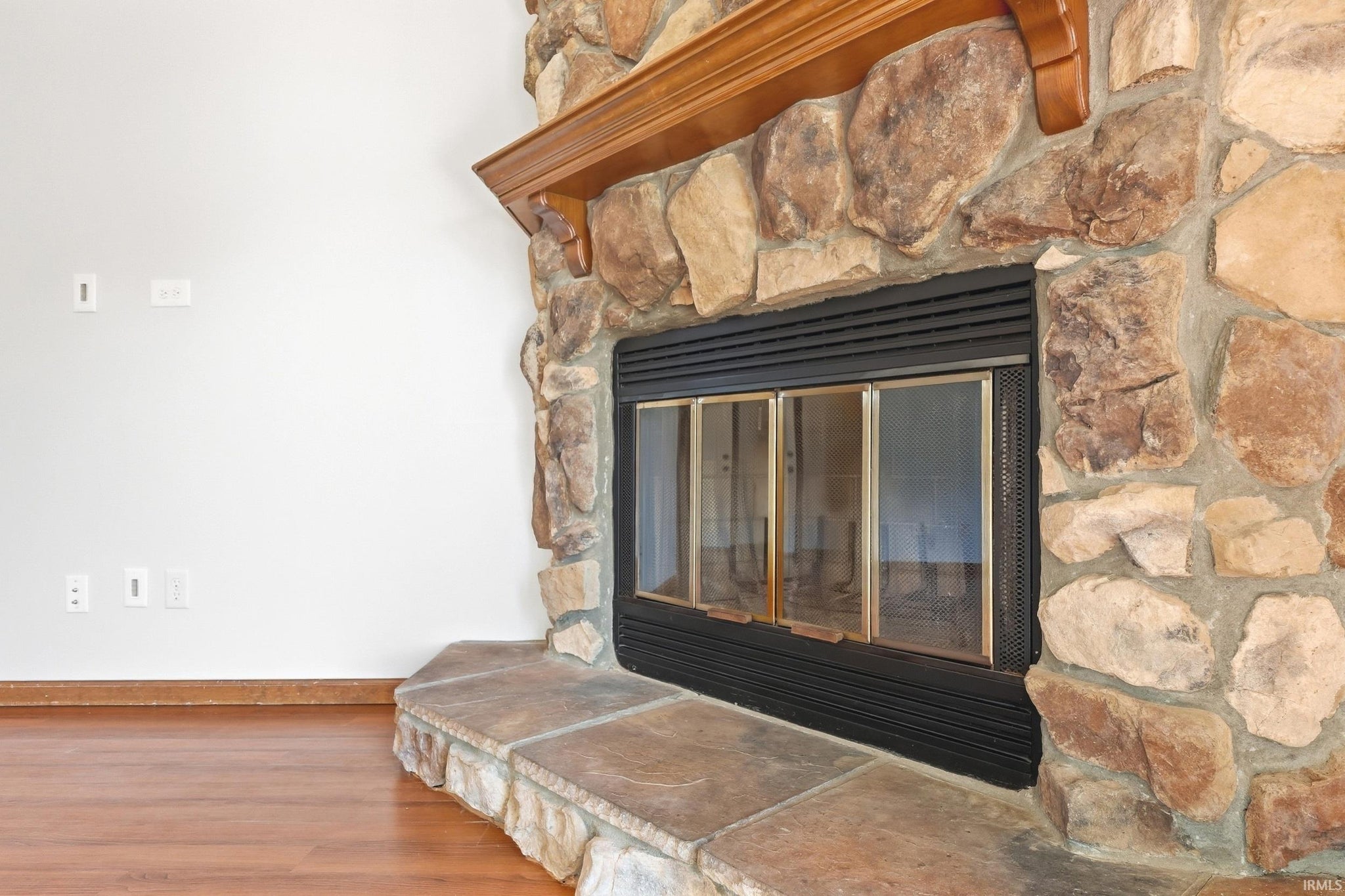 Image of 833 Laurel Hill Place