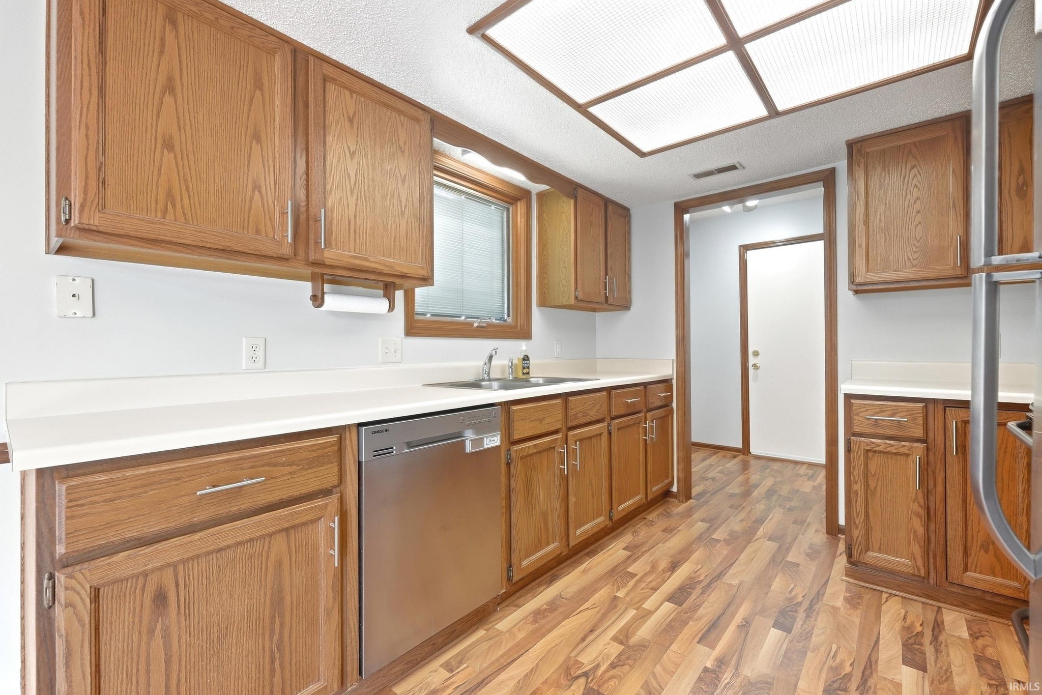 Image of 833 Laurel Hill Place