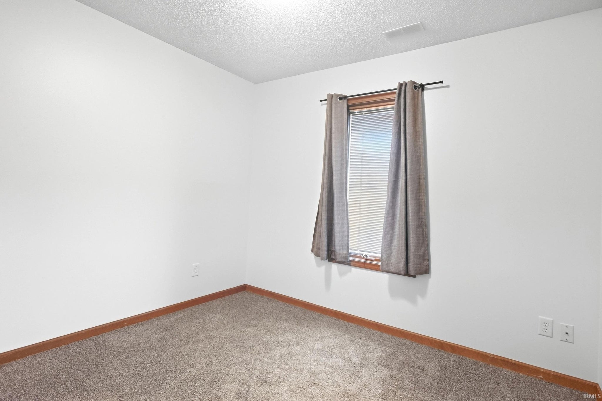 Image of 833 Laurel Hill Place